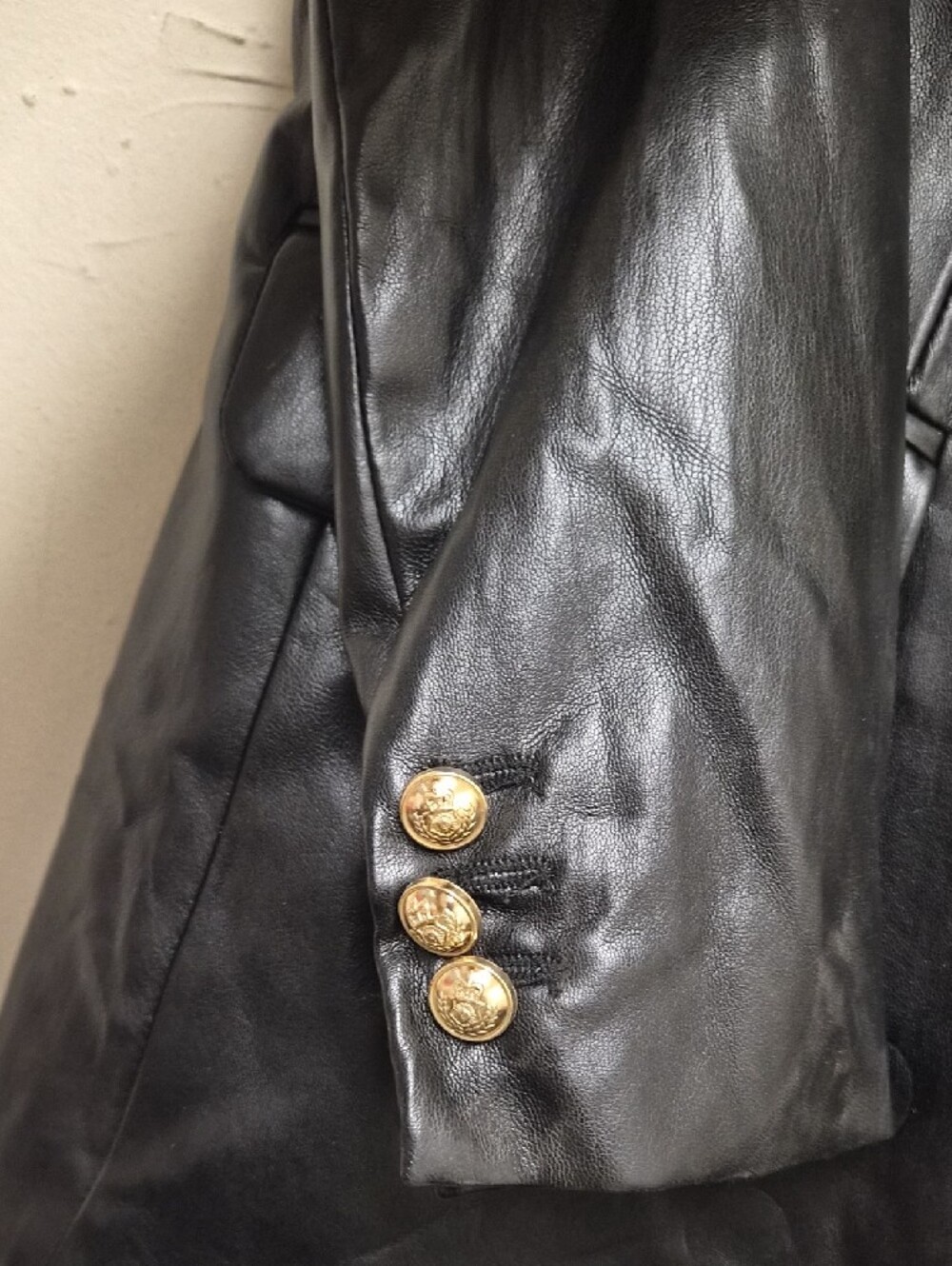 Truth Black Faux Leather Double-Breasted Blazer with Gold Buttons Size 8 - Picture 8 of 11